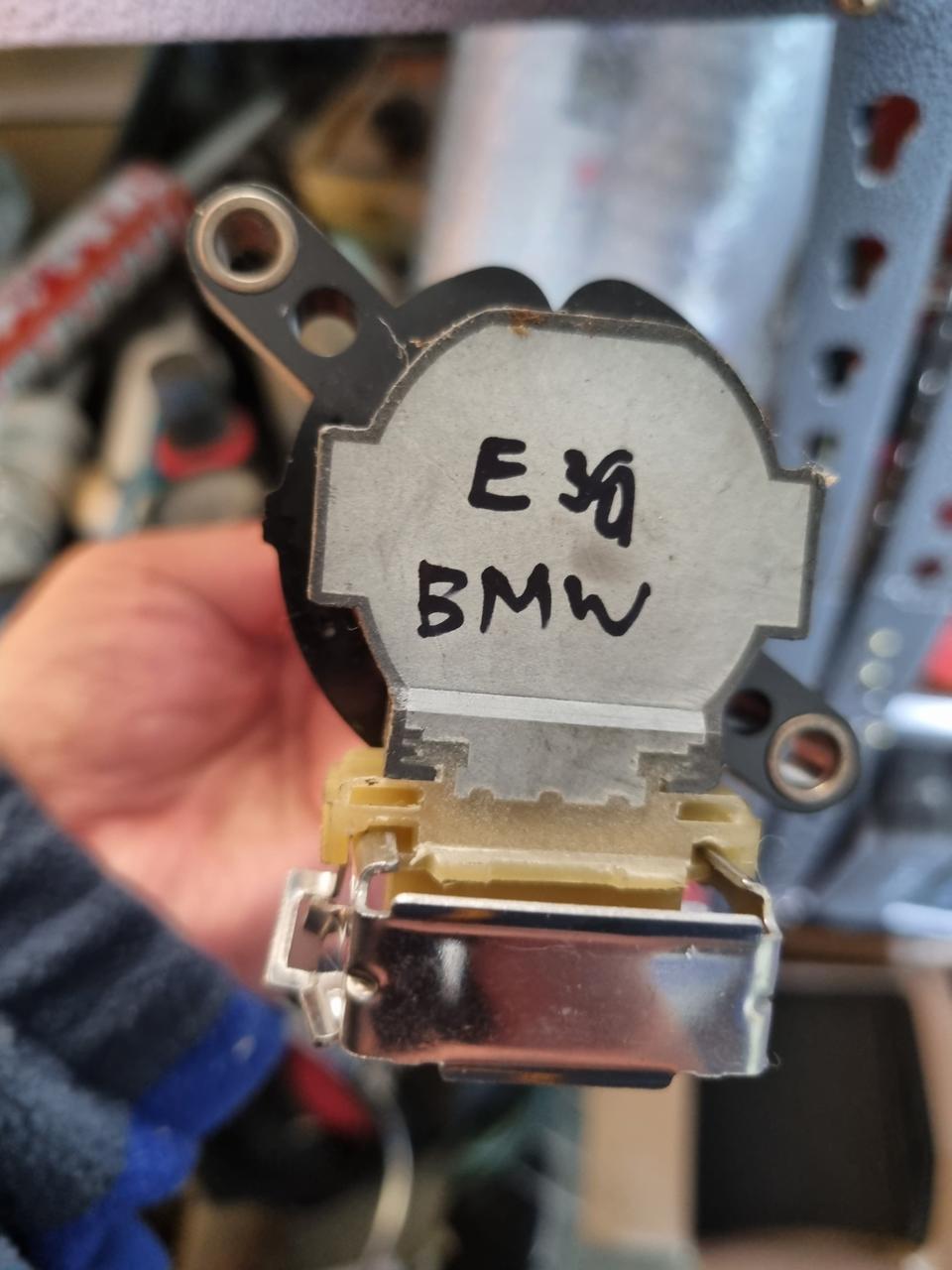 BMW 520I  E38 점화코일