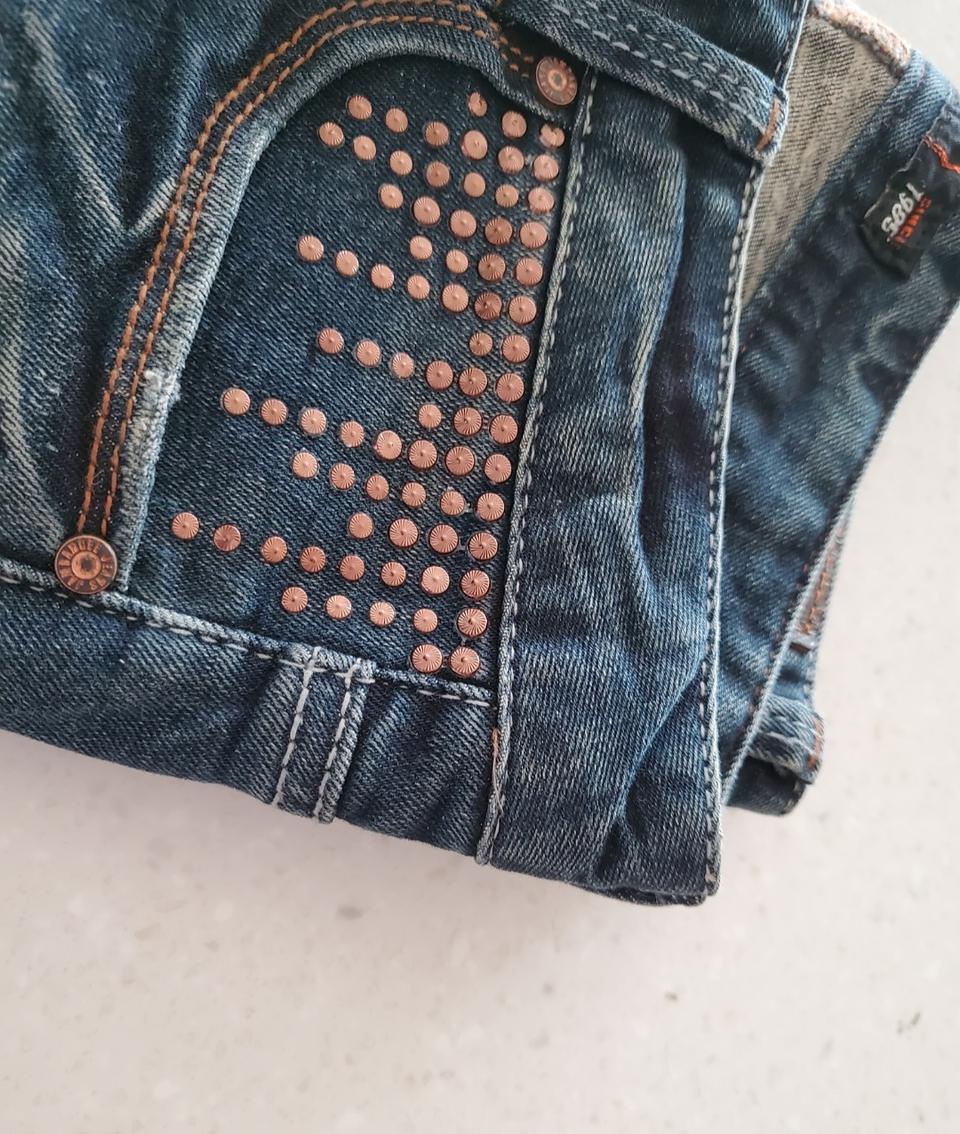 [♡BIG SALE♡]스터드 약기모 스키니진