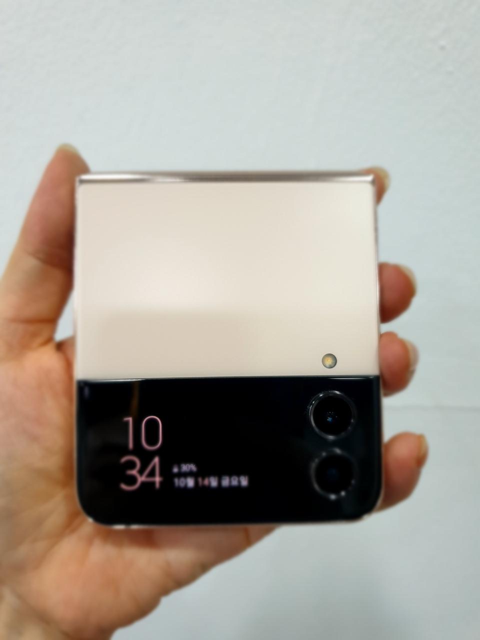 삼성 갤럭시 z플립4 (핑크골드, 512기가) 팝니다