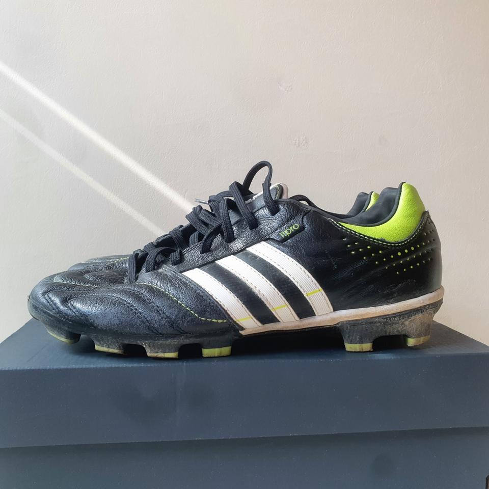 260 아디다스 축구화 풋살화 11노바 TRX HG