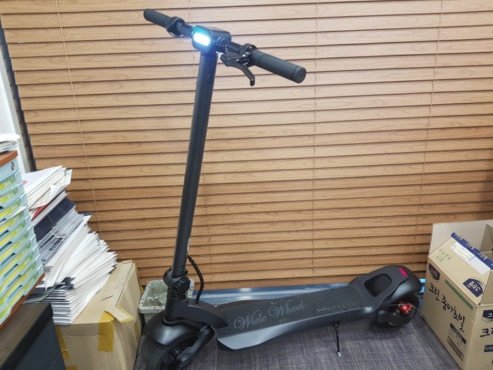 머케잉 와이드휠 전동킥보드 부품용(+충전기포함)
