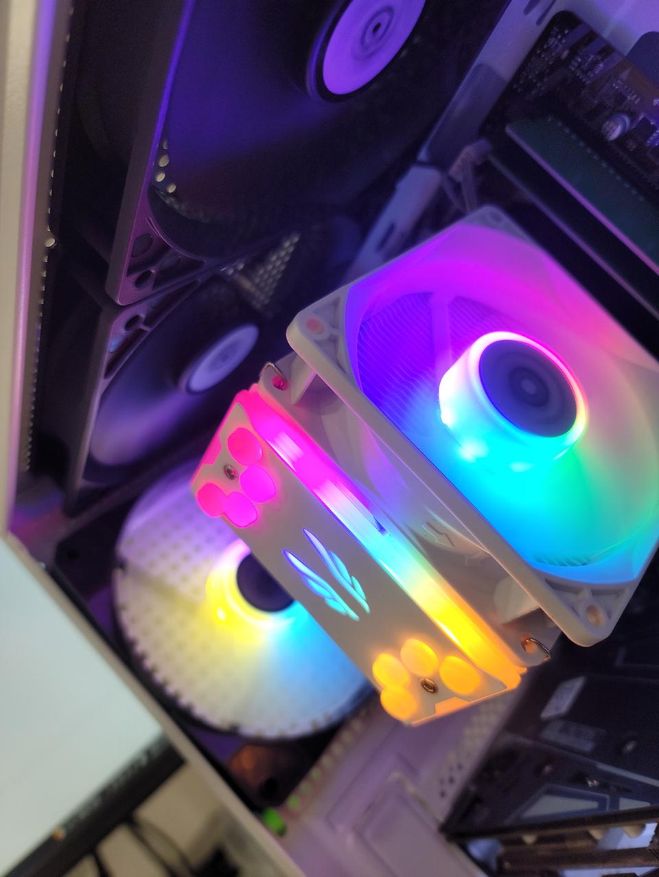 인텔 i5, 3060 조합 게이밍 컴퓨터