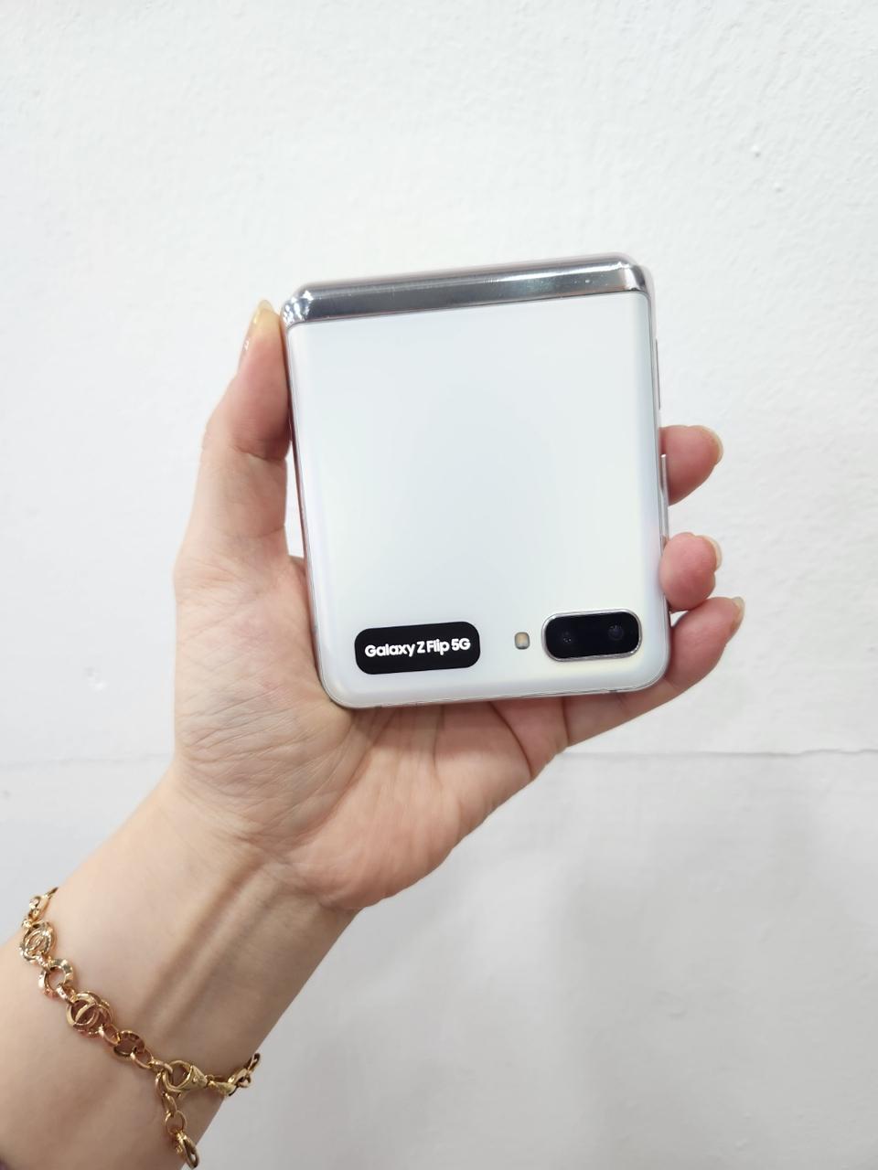 삼성 갤럭시 z플립2 (화이트, 256기가) 팝니다