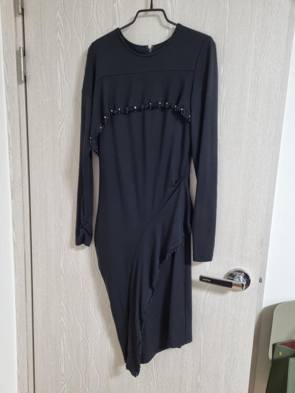 오브제 블랙 원피스