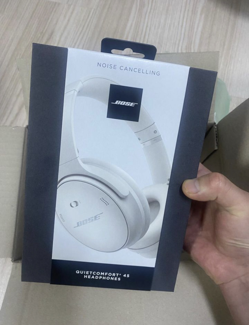 bose 보스 qc45 무선헤드폰 스모크 화이트 미개봉 새제품