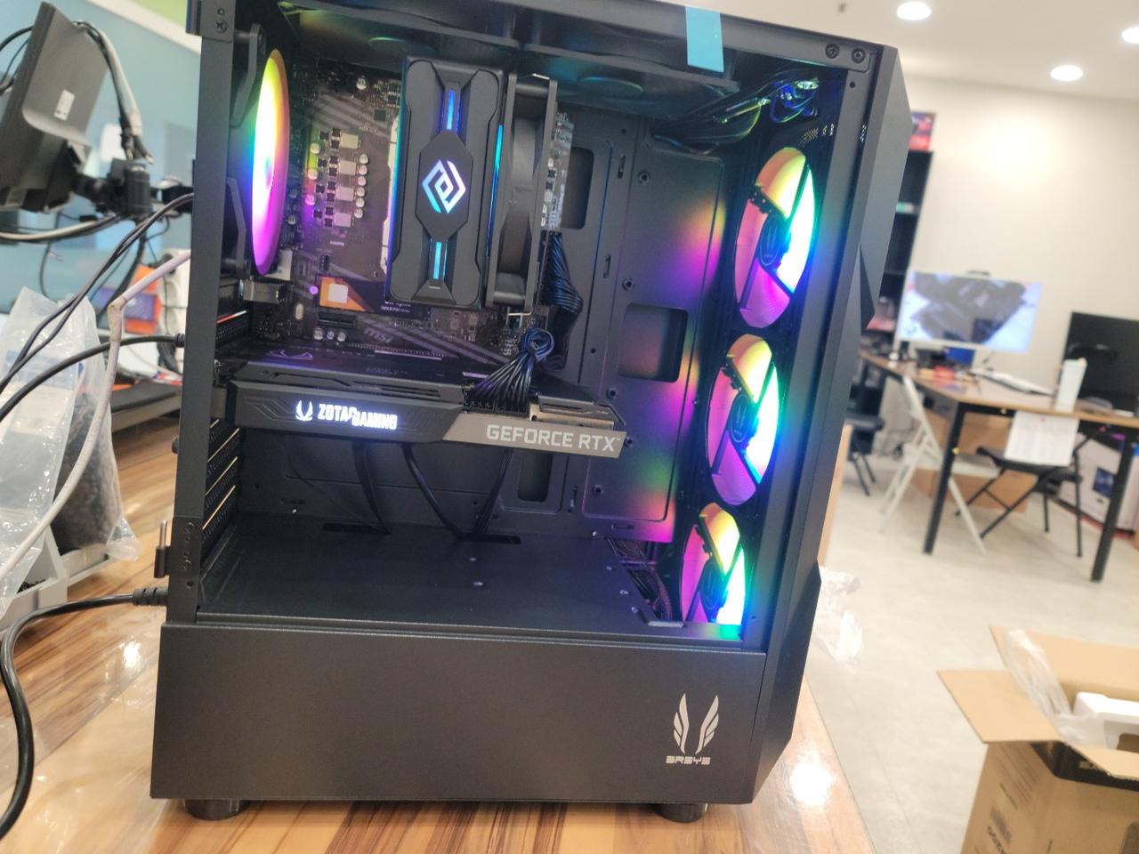 롤, 발로란트, 피파온라인4 컴퓨터