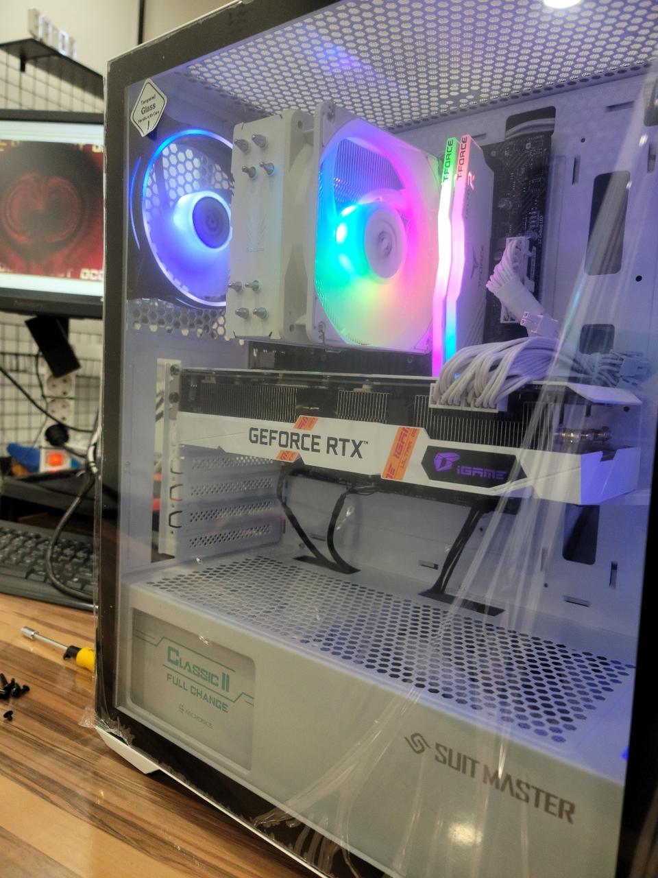 고사양 RTX 3070 게이밍 컴퓨터