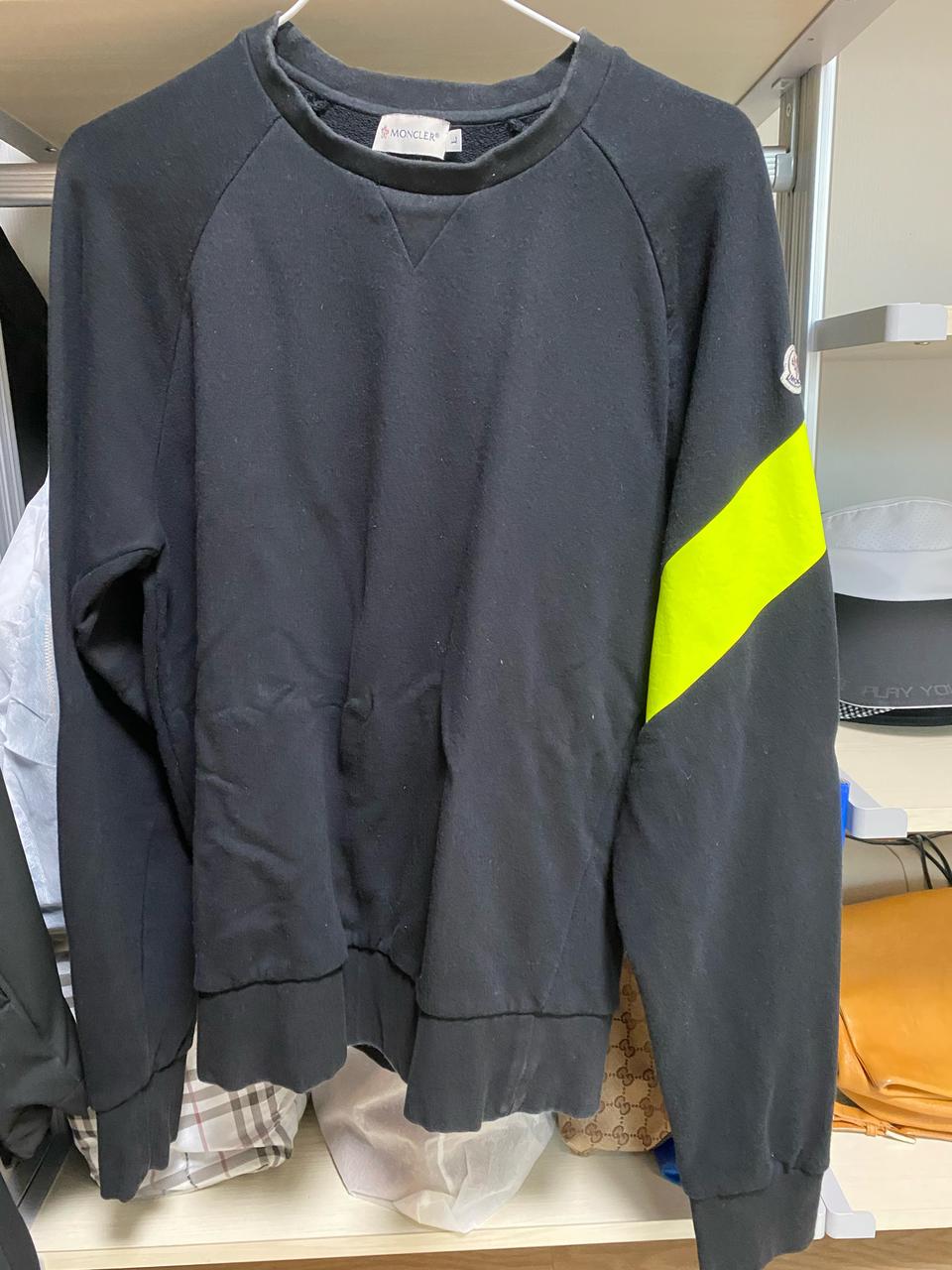 정) 몽클레어  완장 맨투맨 L(95)사이즈