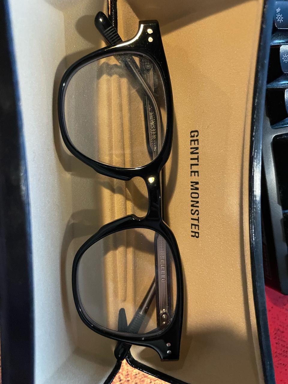 젠틀몬스터 루토 안경