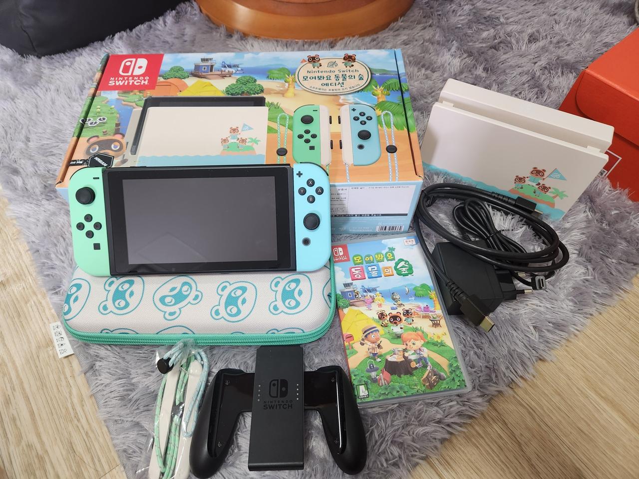 닌텐도 스위치 동물의숲 에디션