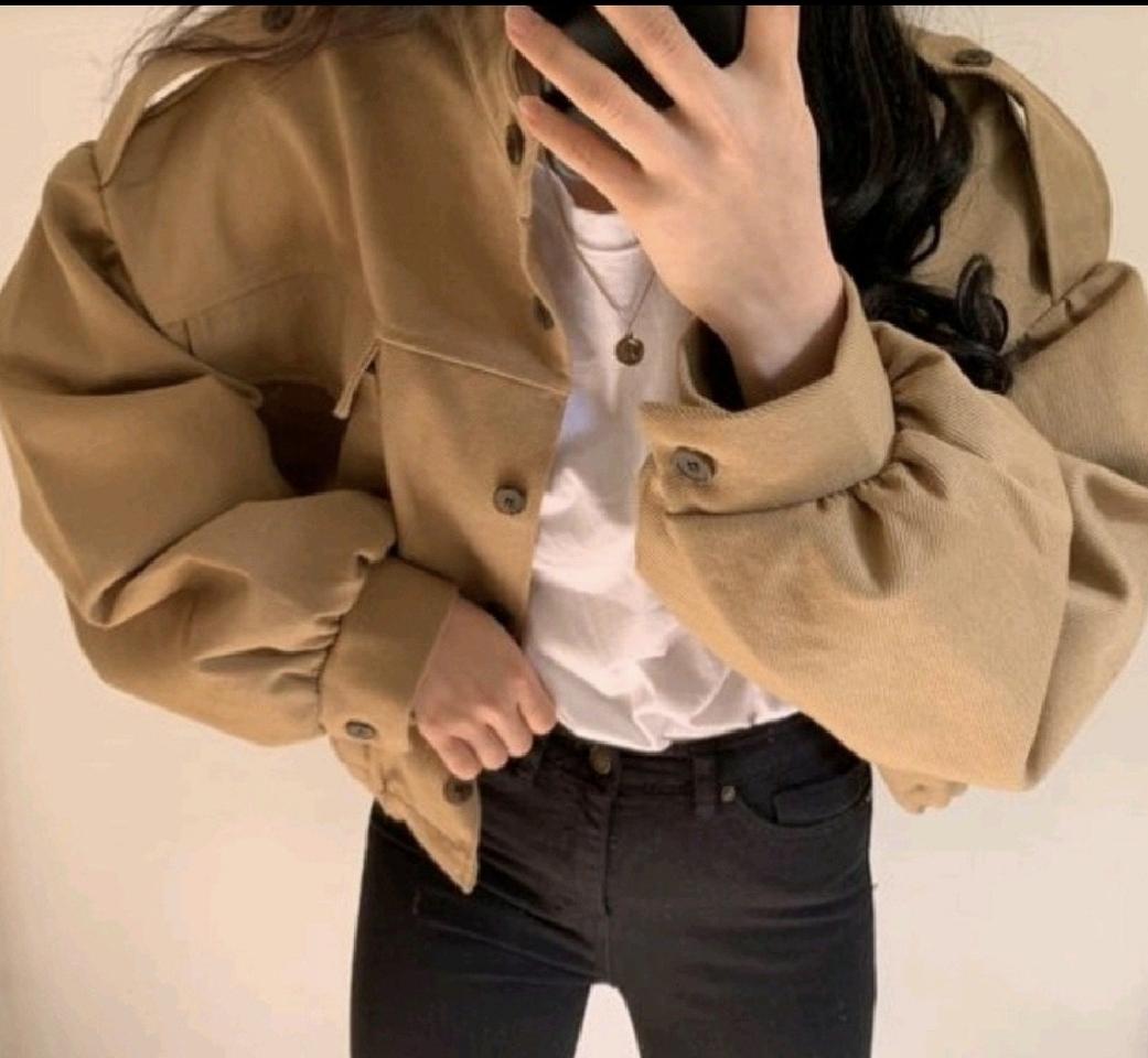 새상품) 크롭 소매퍼프 자켓