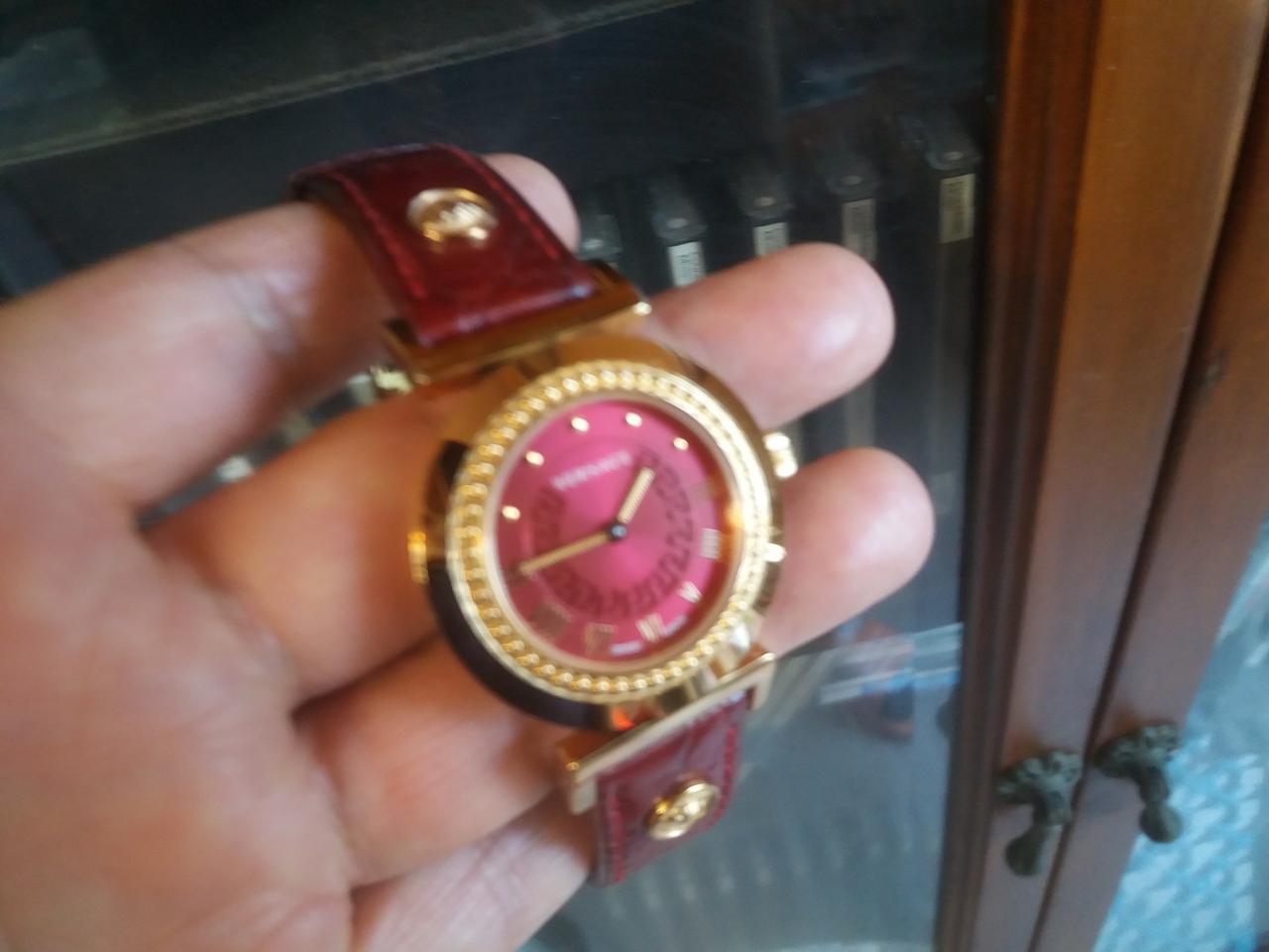 정품-베르사체-바니티-헬럼보이의-명품시계-스위스제-남여 공용-신품