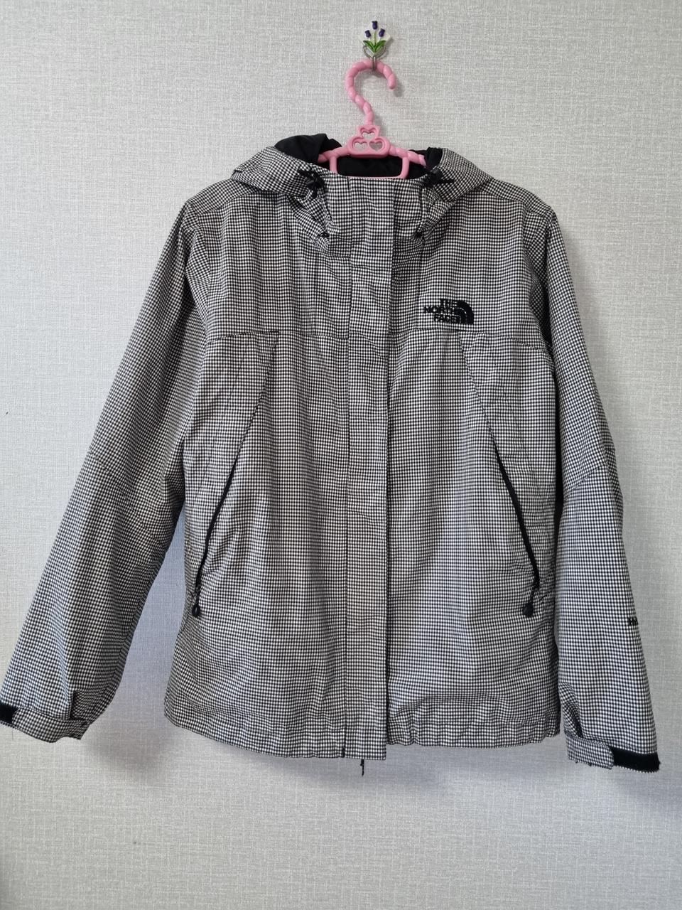 85호 노스페이스 바람막이