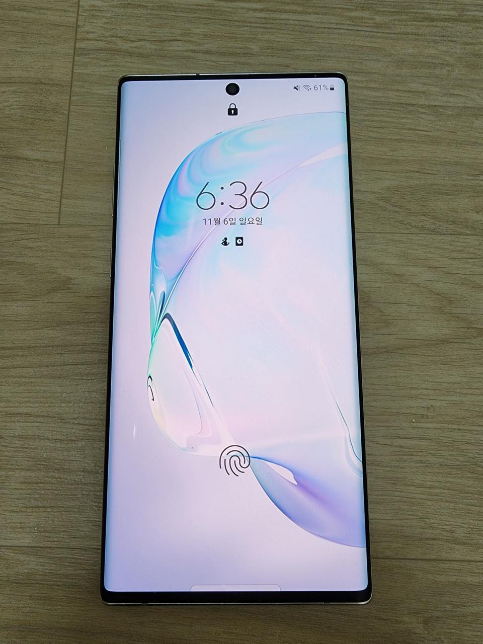노트10+ 화이트 판매합니다