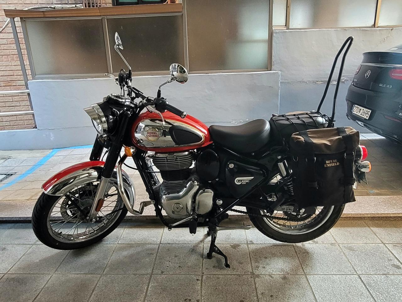 22년식 로얄엔필드 클래식350 크롬레드 판매합니다