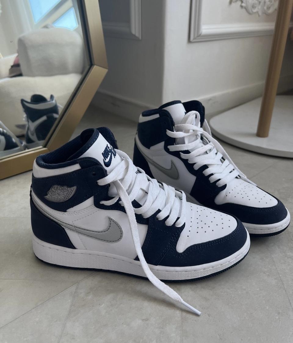 나이키 조던 1 하이 OG 코즙 미드나잇 네이비 235 (5Y)