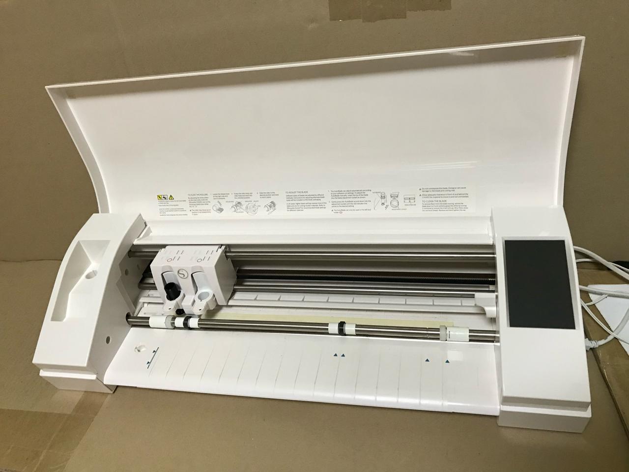 실루엣카메오3 화이트