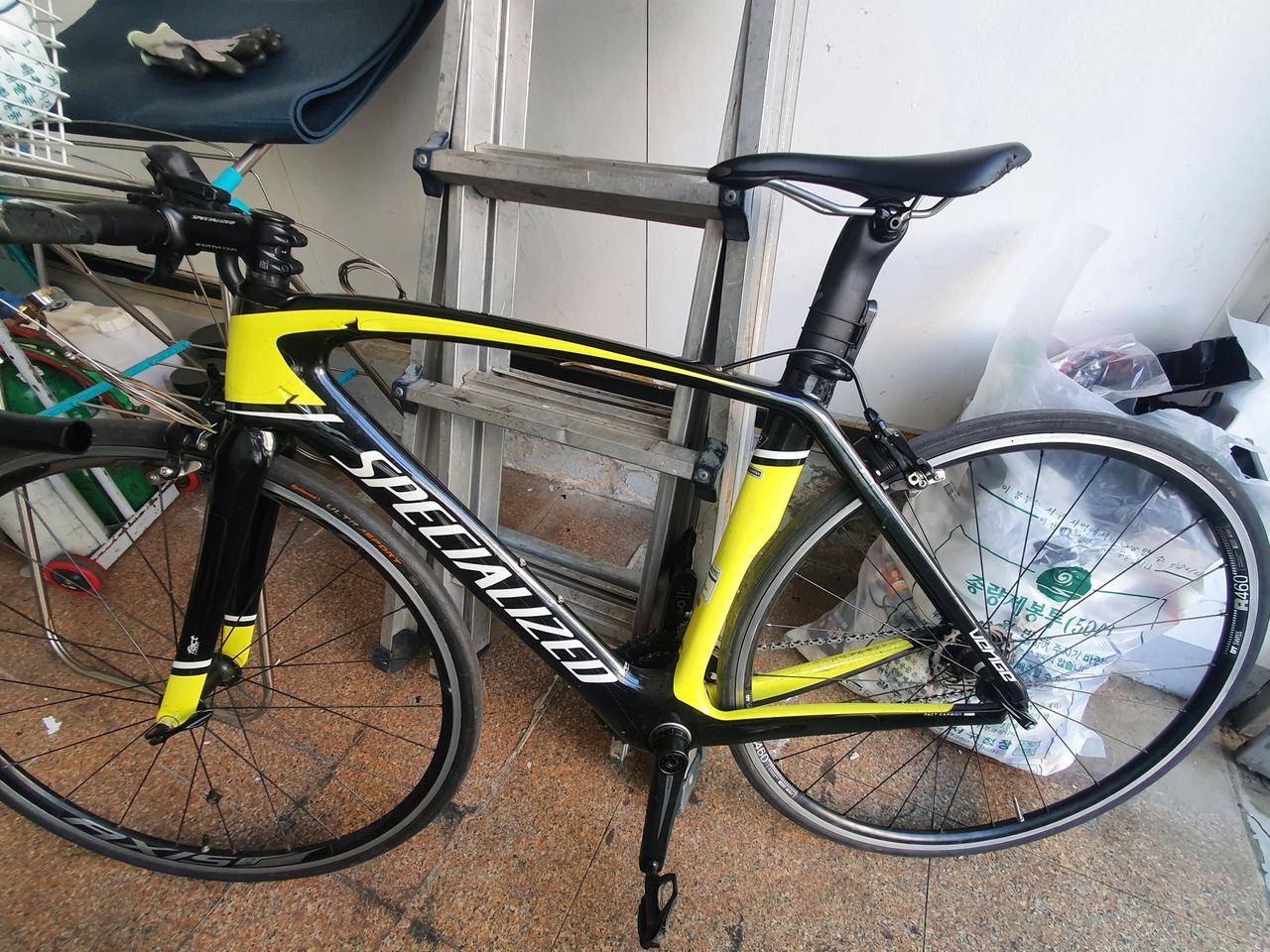 자전거 "스페셜 라이즈드 벤지엘리드" 2017년식(2016년 6월)