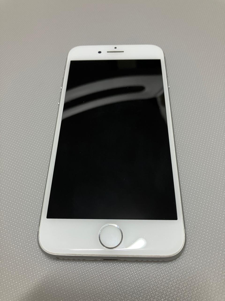 아이폰 8 256 실버 배터리 93%