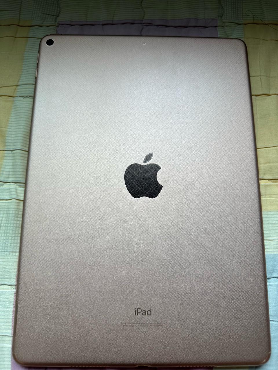 아이패드 에어3 + 애플 정품 키보드 판매합니다!