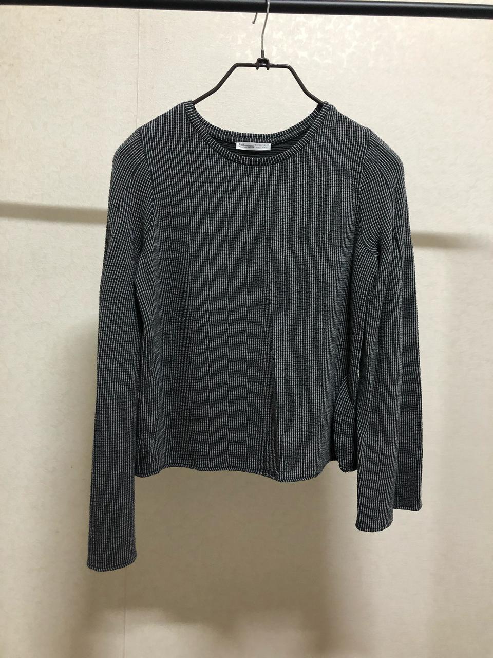 자라 슬릿티셔츠