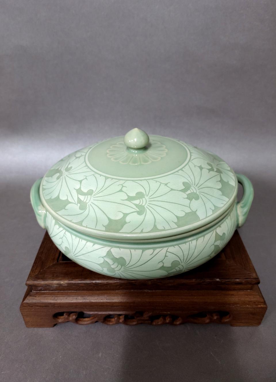 상감청자유개합