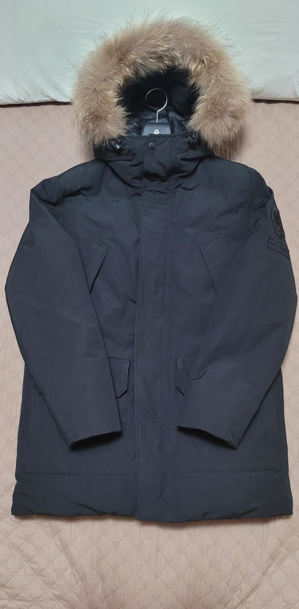 지오다노 아크틱파카 다운 패딩 L사이즈 팝니다.