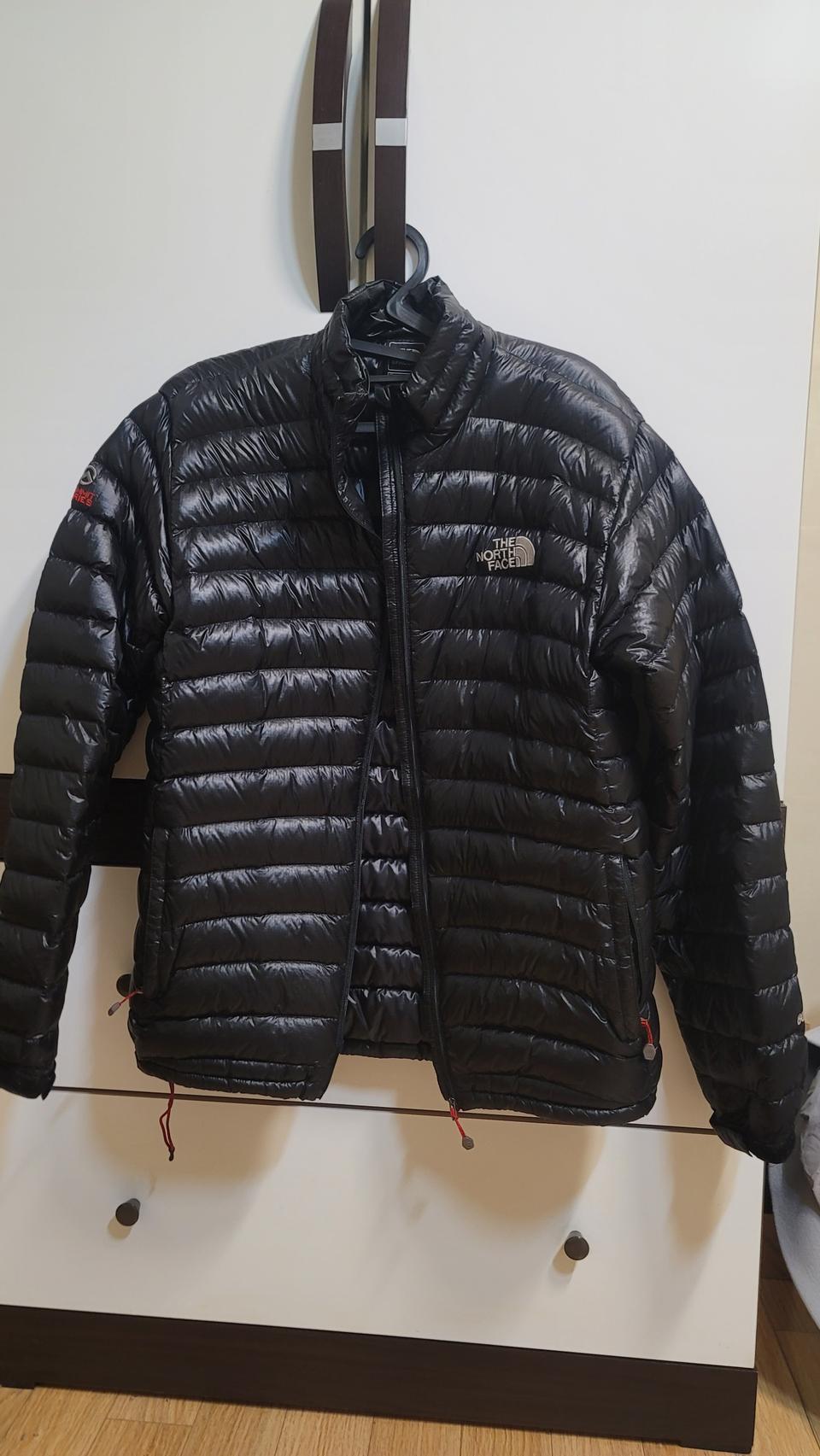 노스페이스 서밋시리즈 경량패딩 95사이즈