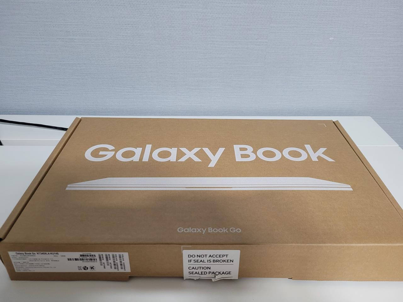 갤럭시 북 고 LTE 노트북 윈도우 포함 배터리 매우 오래감