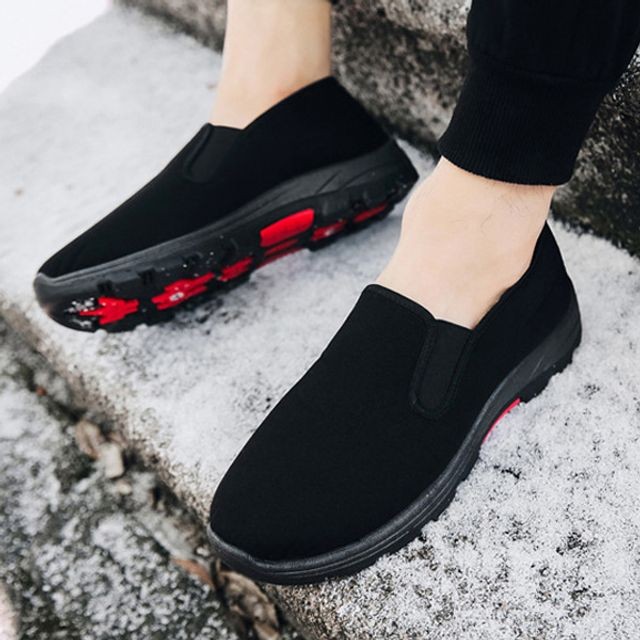 ⛔[무료배송] 편안하고 따뜻한 남성 겨울 기모 스니커즈 슬립온 방한화