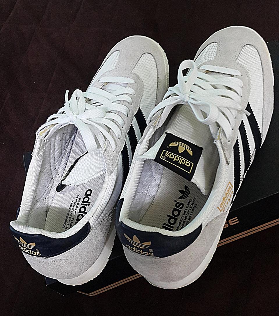 아디다스 드레곤