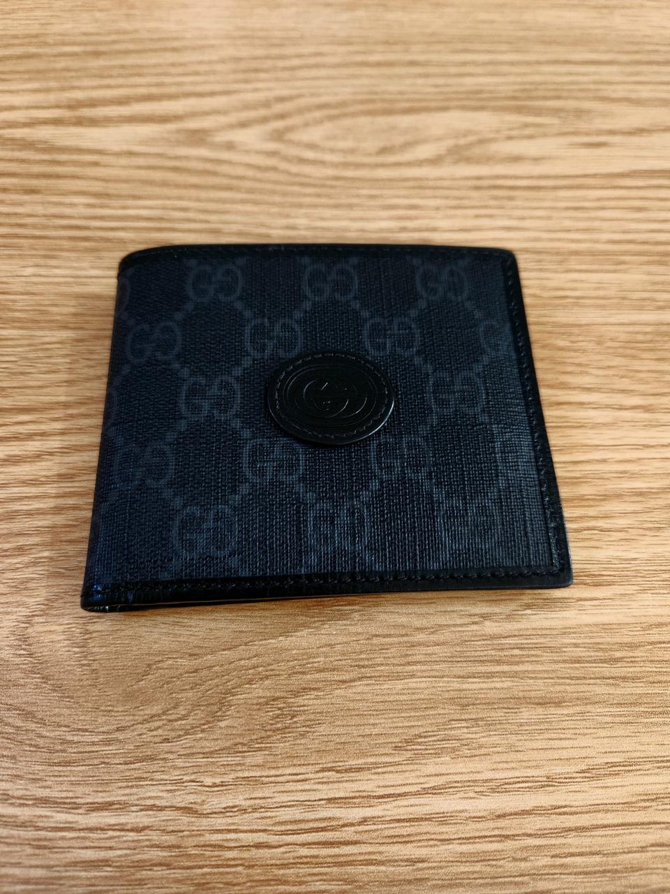 구찌 블랙 GG수프림 인터로킹 G 지갑