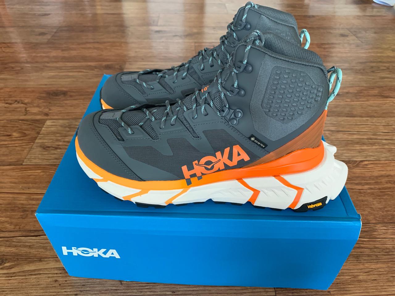 호카오네오네 텐나인 하이크 gtx  270