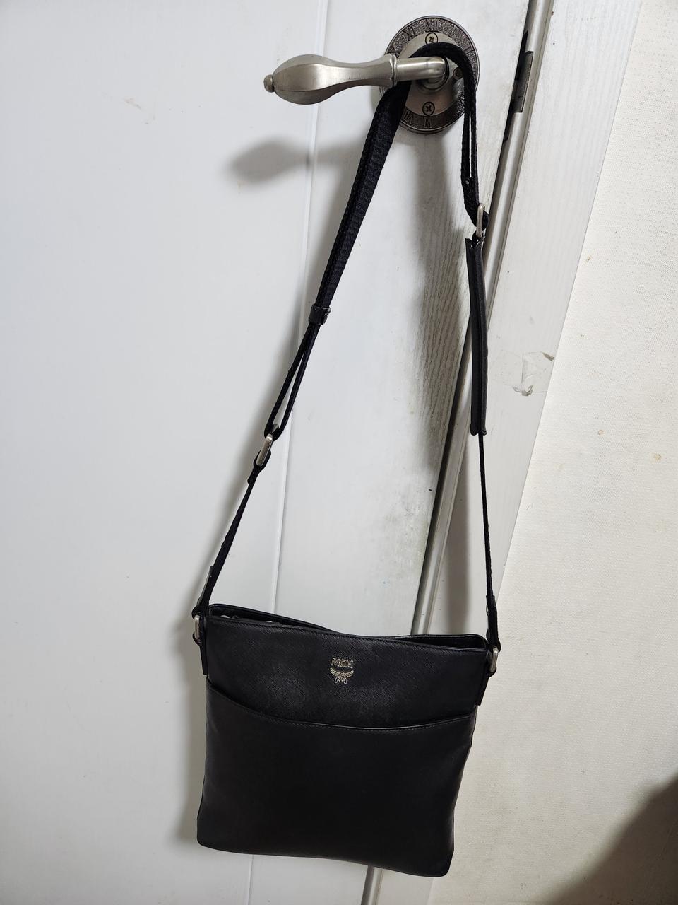 mcm 정품 남자 크로스백