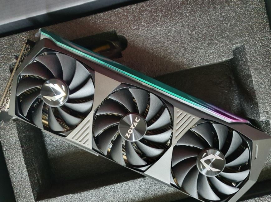 조텍 게이밍 지포스 RTX3080팝니다