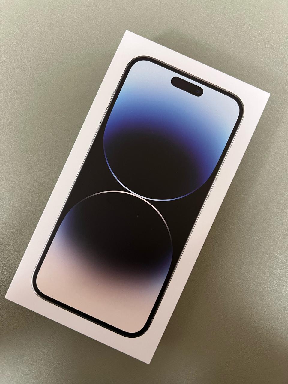 아이폰14프로맥스 128기가 실버 미개봉 자급제