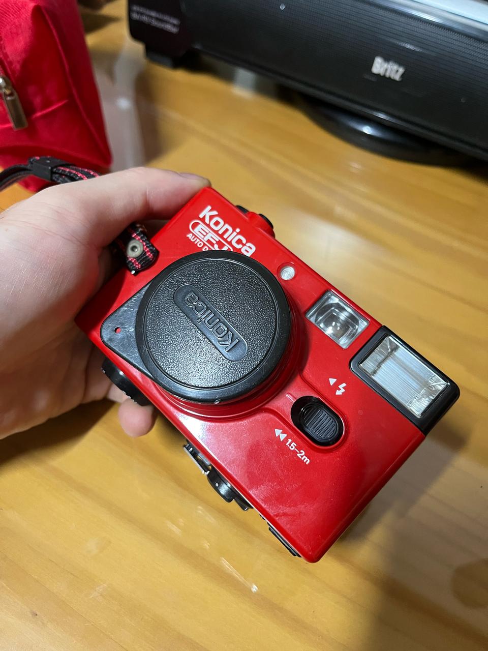 코니카 팝 EFJ 레드 필름카메라