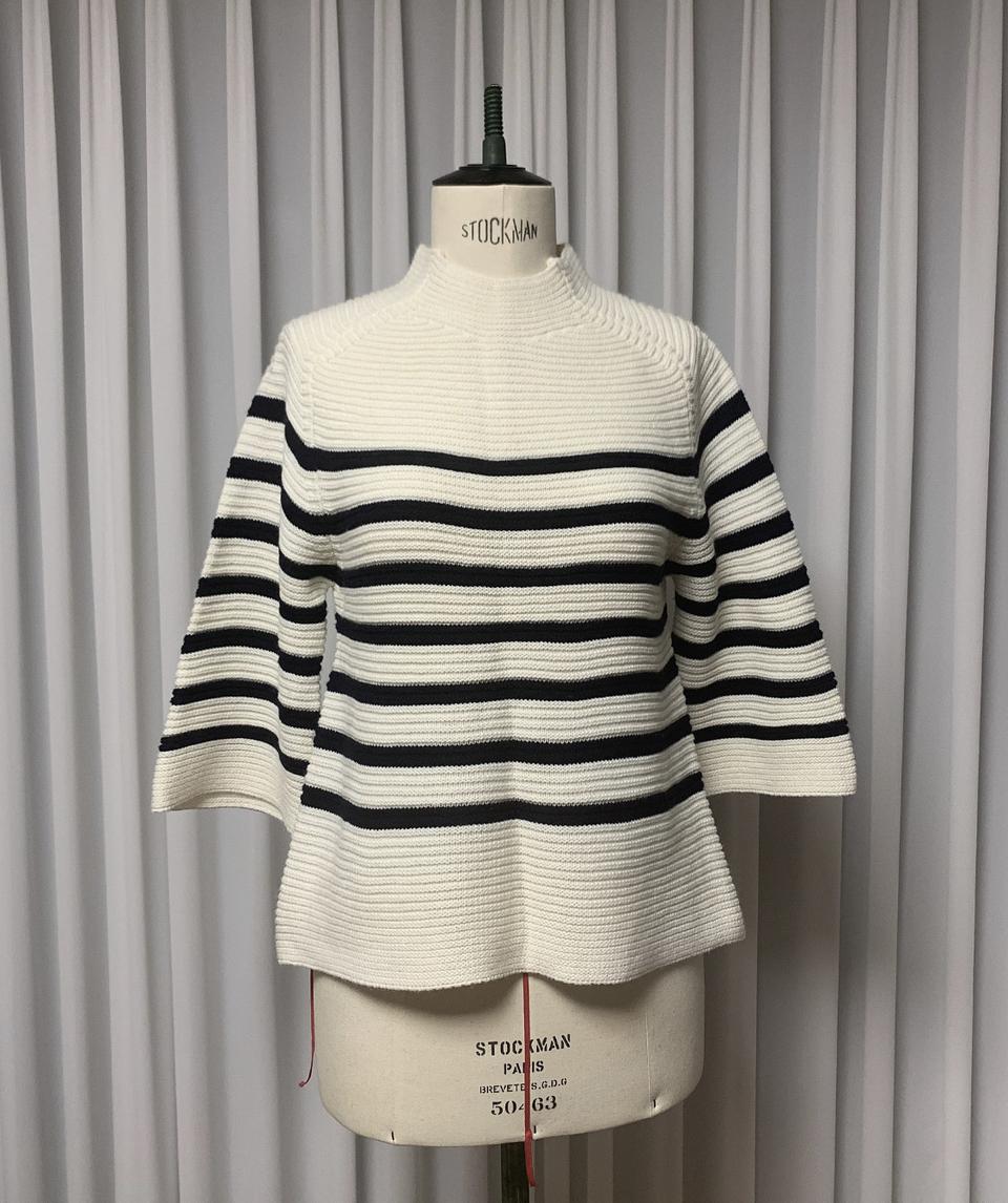 르비에르 lvir 화이트 스트라이프 니트