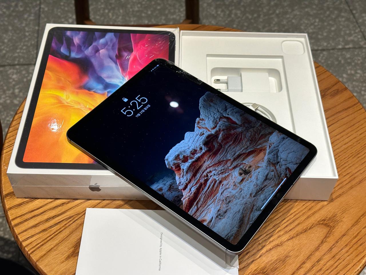 아이패드프로 4세대 256셀룰러