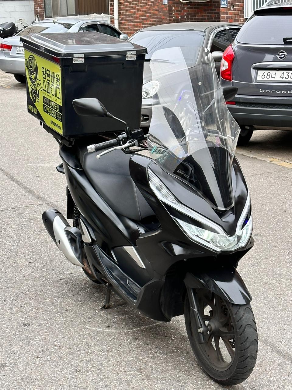 PCX / 20년식 배달셋팅완료 깔끔한차량 130만원 판매합니다