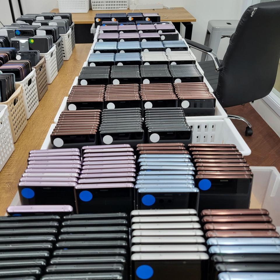 갤럭시노트9 128G 상태AAA 무잔상 19.9만 중고폰