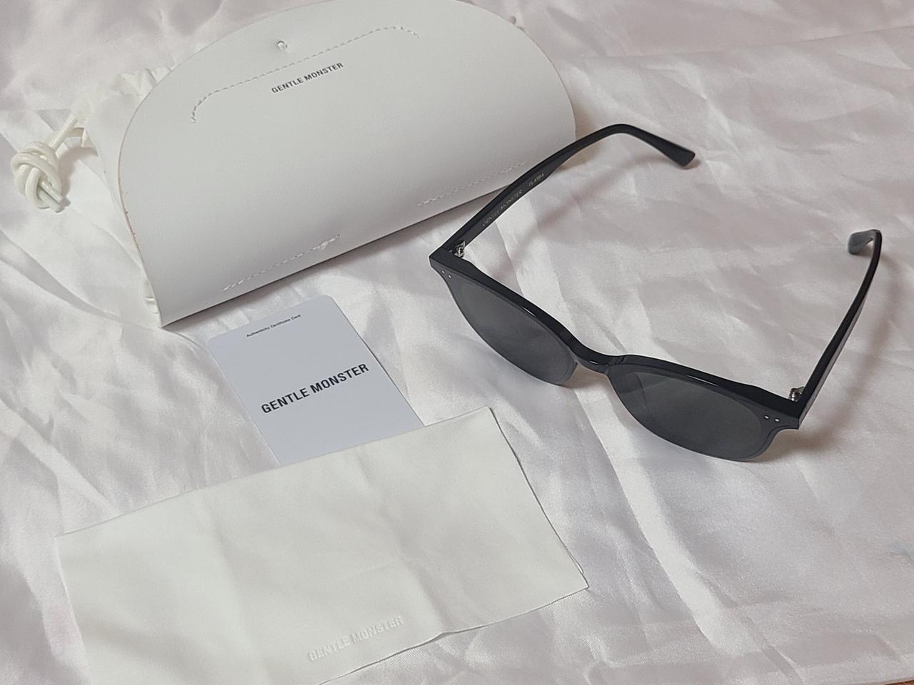 젠틀몬스터 랭 01 블랙 선글라스