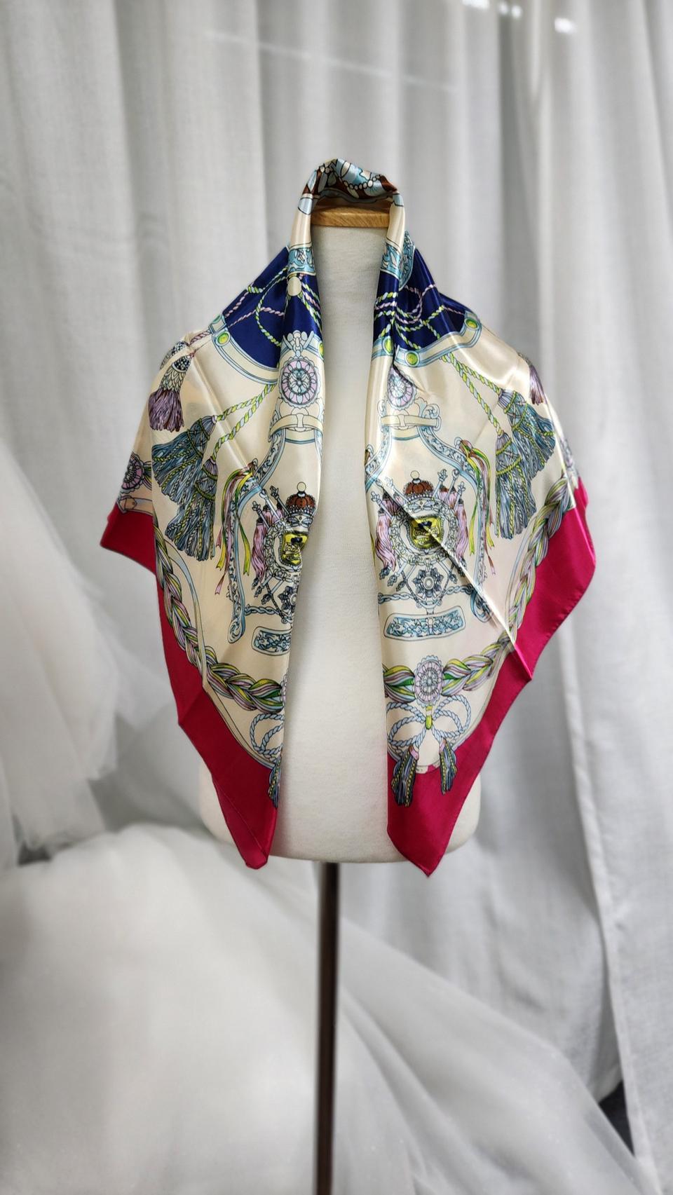 스카프 머플러 타이 목 여성 정사각 실크 색상 어깨숄 냉방 다양한 무늬