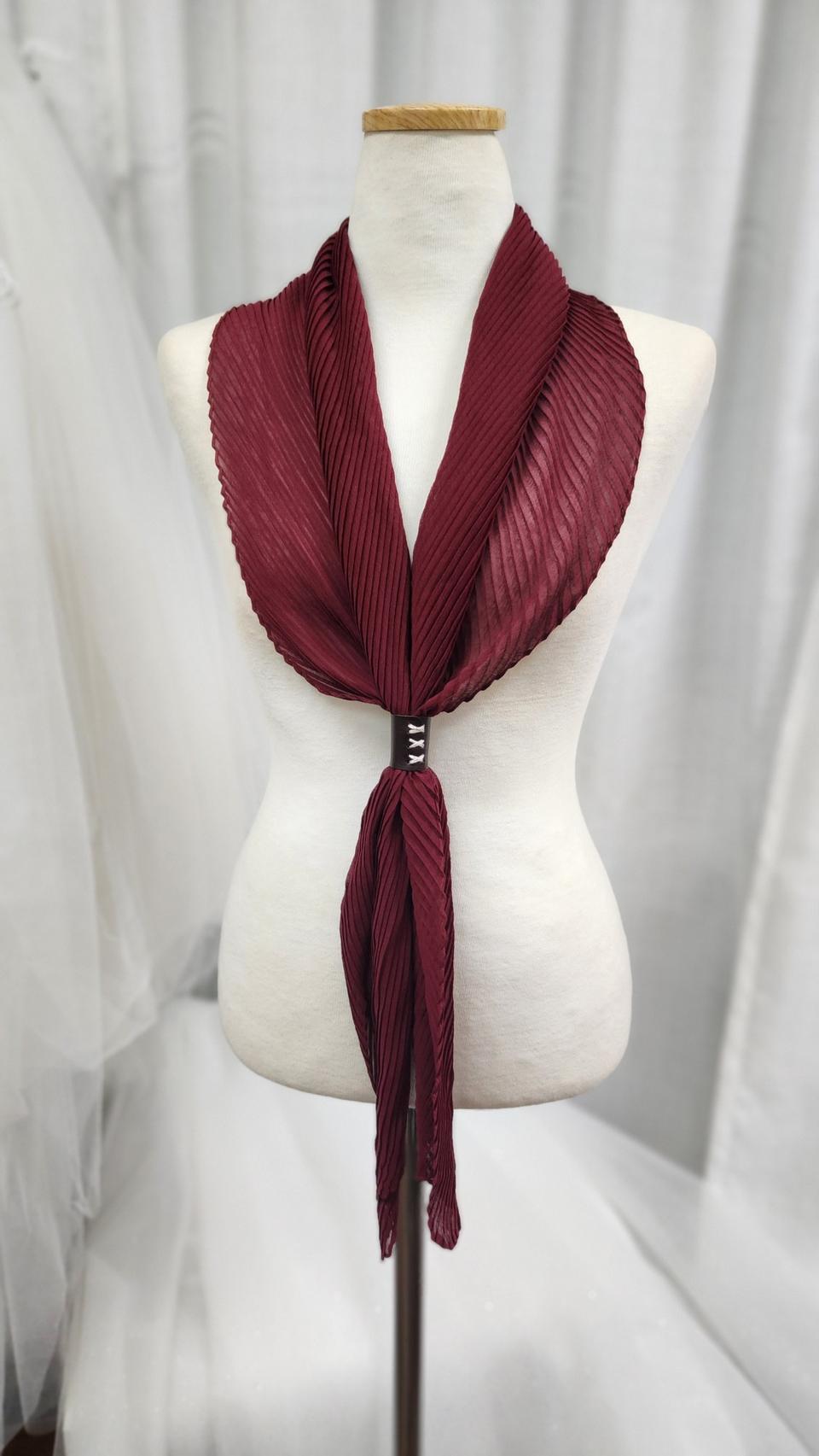 스카프 머플러 플리츠 주름 타이 목 가죽끈 장식 코디 다양한 컬러