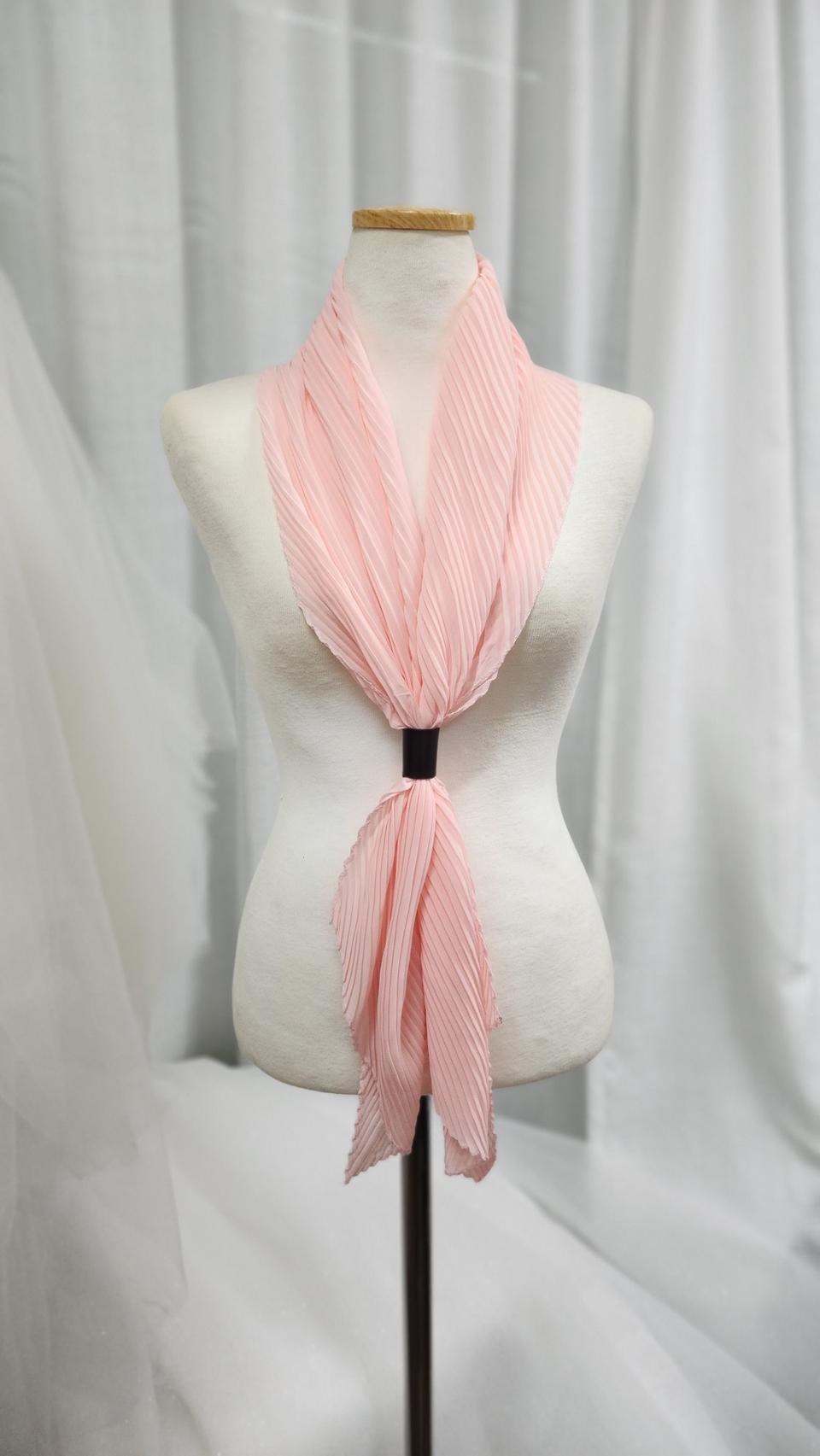 스카프 머플러 플리츠 주름 타이 목 가죽끈 장식 코디 다양한 컬러