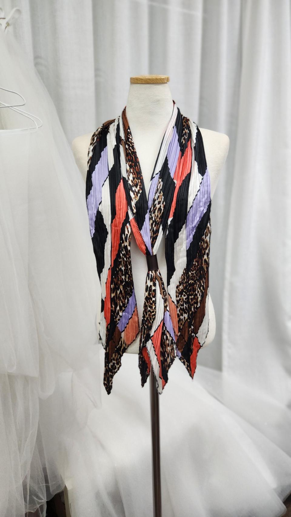 스카프 머플러 플리츠 주름 타이 목 가죽끈 장식 코디 다양한 컬러