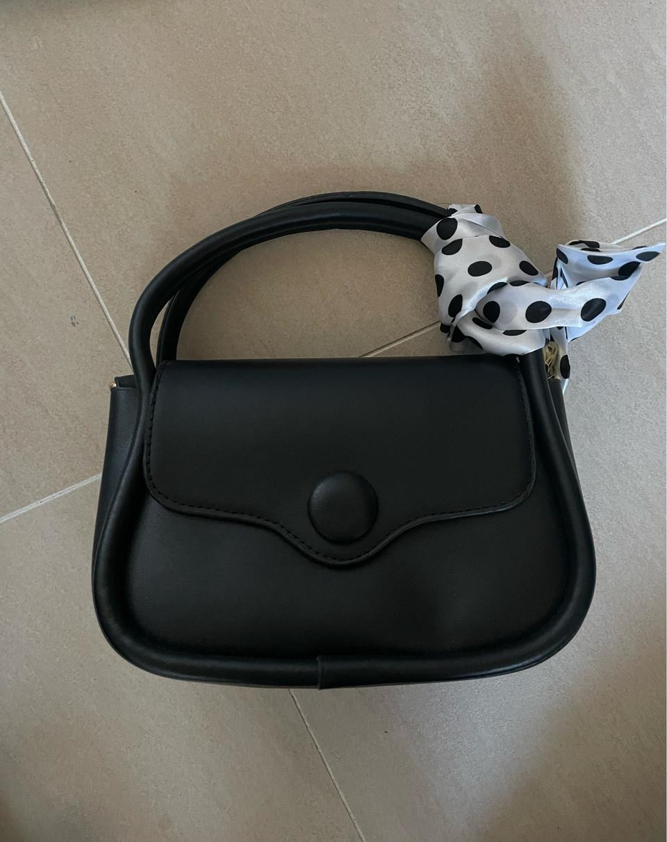 토트백. 여자가방. 거의새상품. 데일리