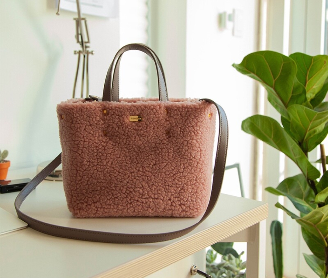 피브레노 테디백 크로스끈 포함