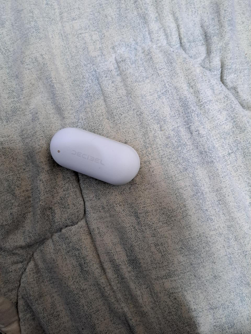 데시벨 블루투스 팝니다.