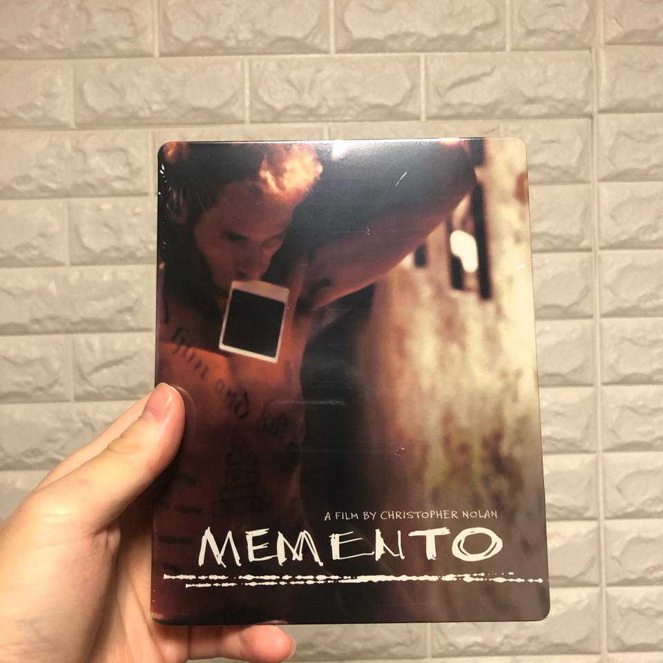 (미개봉) 메멘토 영화 스틸북 블루레이 판매합니다.